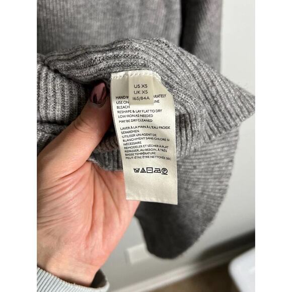 Free People Grey Ribbed Turtleneck Sweater Slouchy Cozy Knit Pullover Size XS - Picture 4 of 5